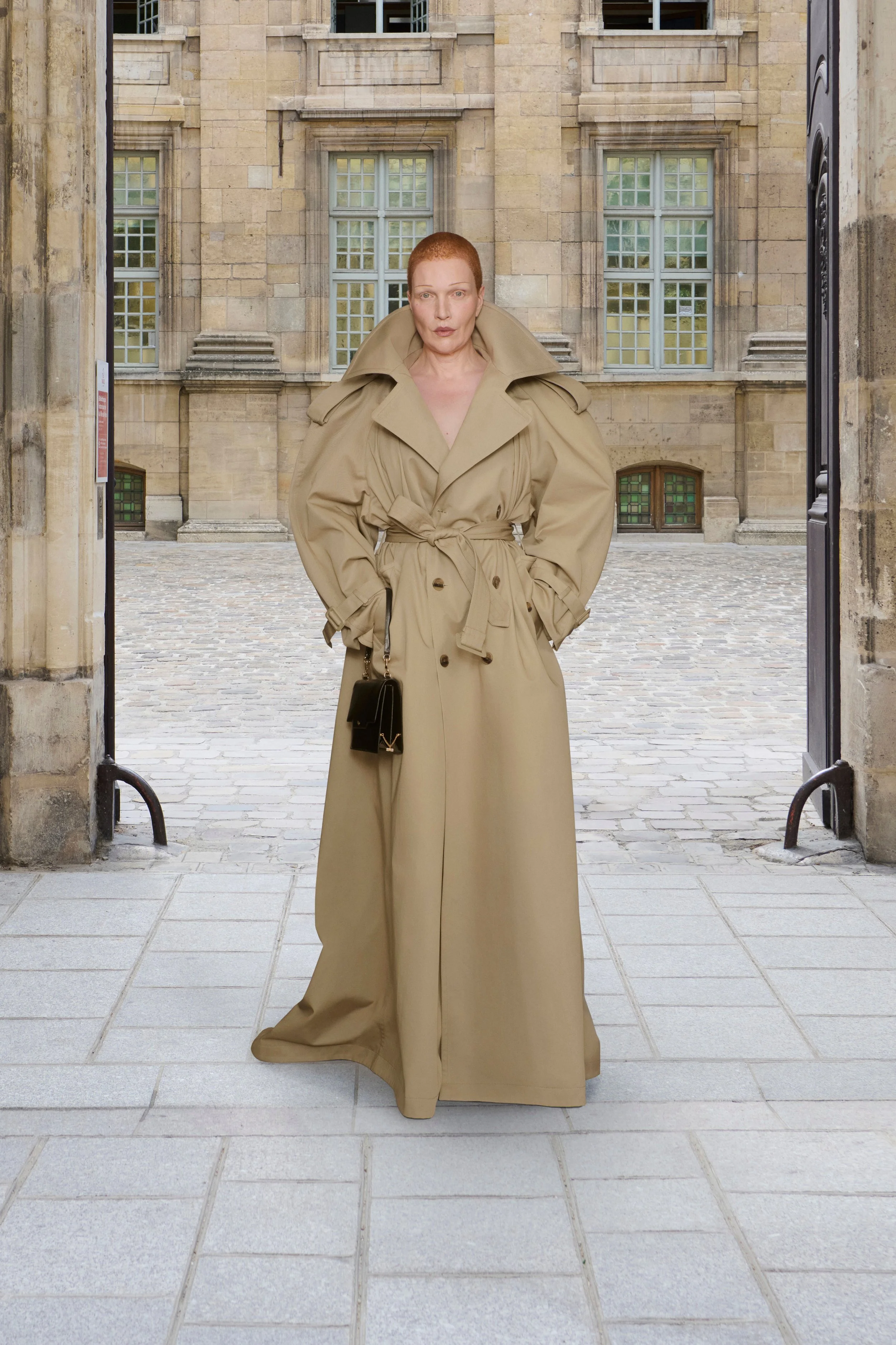 Balenciaga Haute Couture - FW25/26 - Behind The Blinds Magazine —